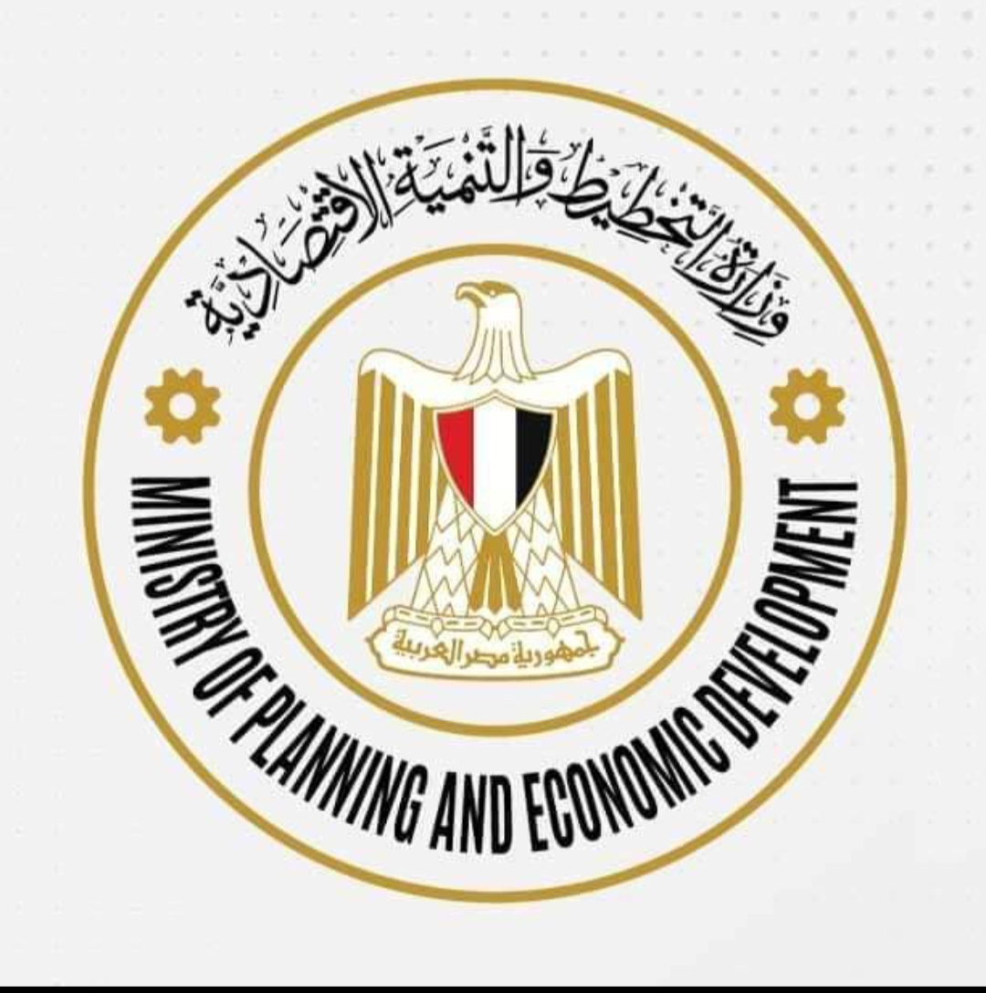 هالة السعيد  الدولة حرصت كذلك على عقد شراكات ناجحة لبناء قدرات القيادات النسائية الشابة لضخ دماء جديدة من السيدات في مختلف المؤسسات…