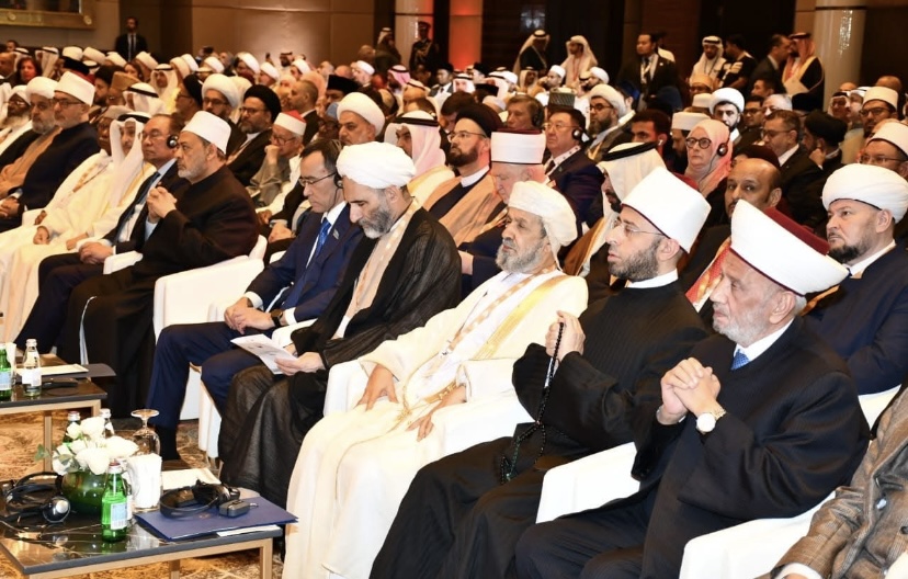 وزير الأوقاف يشارك في مؤتمر “الحوار الإسلامي – الإسلامي: أمة واحدة ومصير مشترك”…