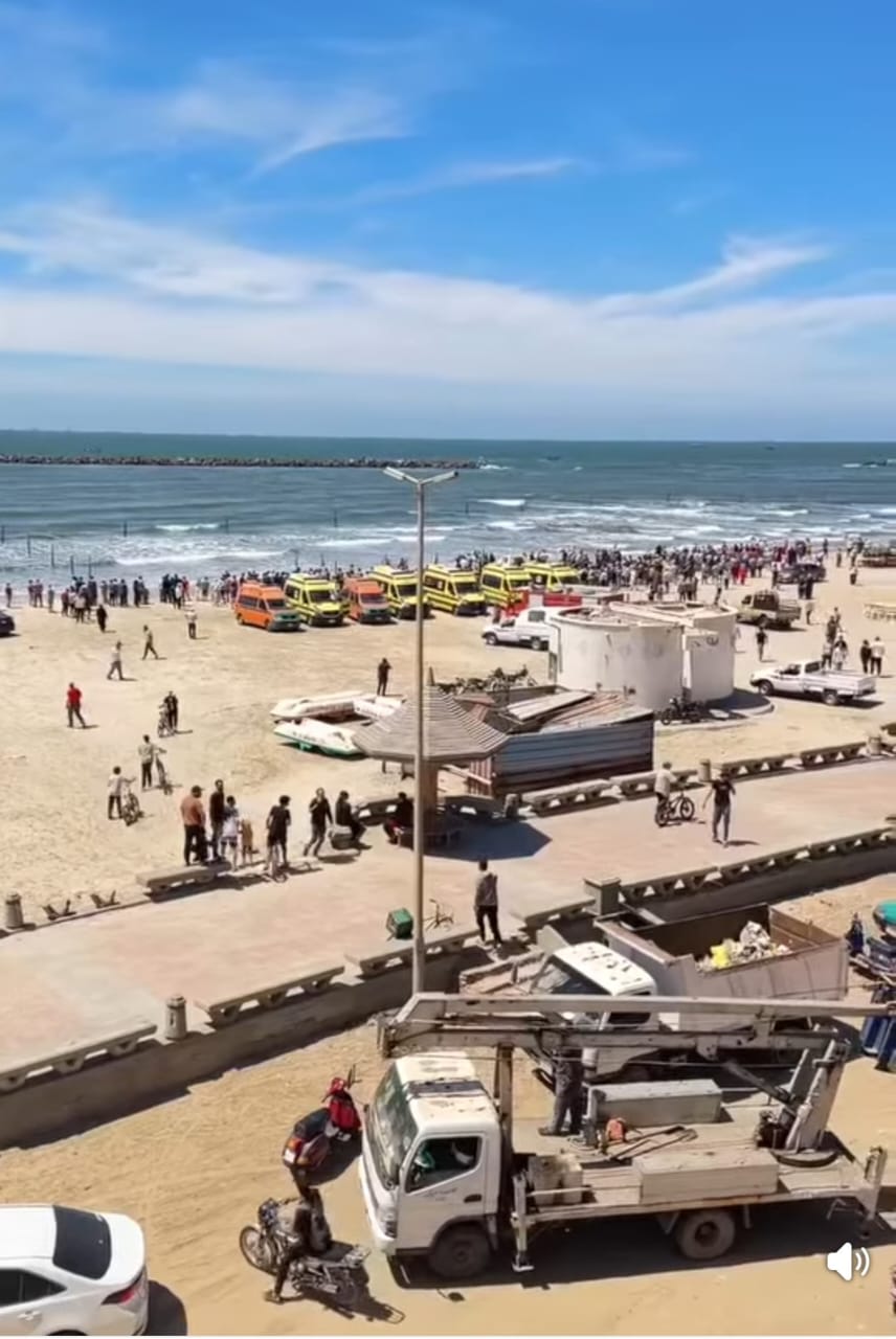 سقوط طائرة في بحر راس البر والأمن والإسعاف يطوق المكان…