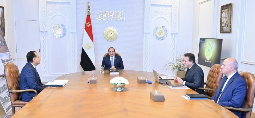 إجتمع الرئيس السيسي، اليوم، مع رئيس مجلس الوزراء، و نائب رئيس مجلس الوزراء للتنمية البشرية وزير الصحة والسكان…