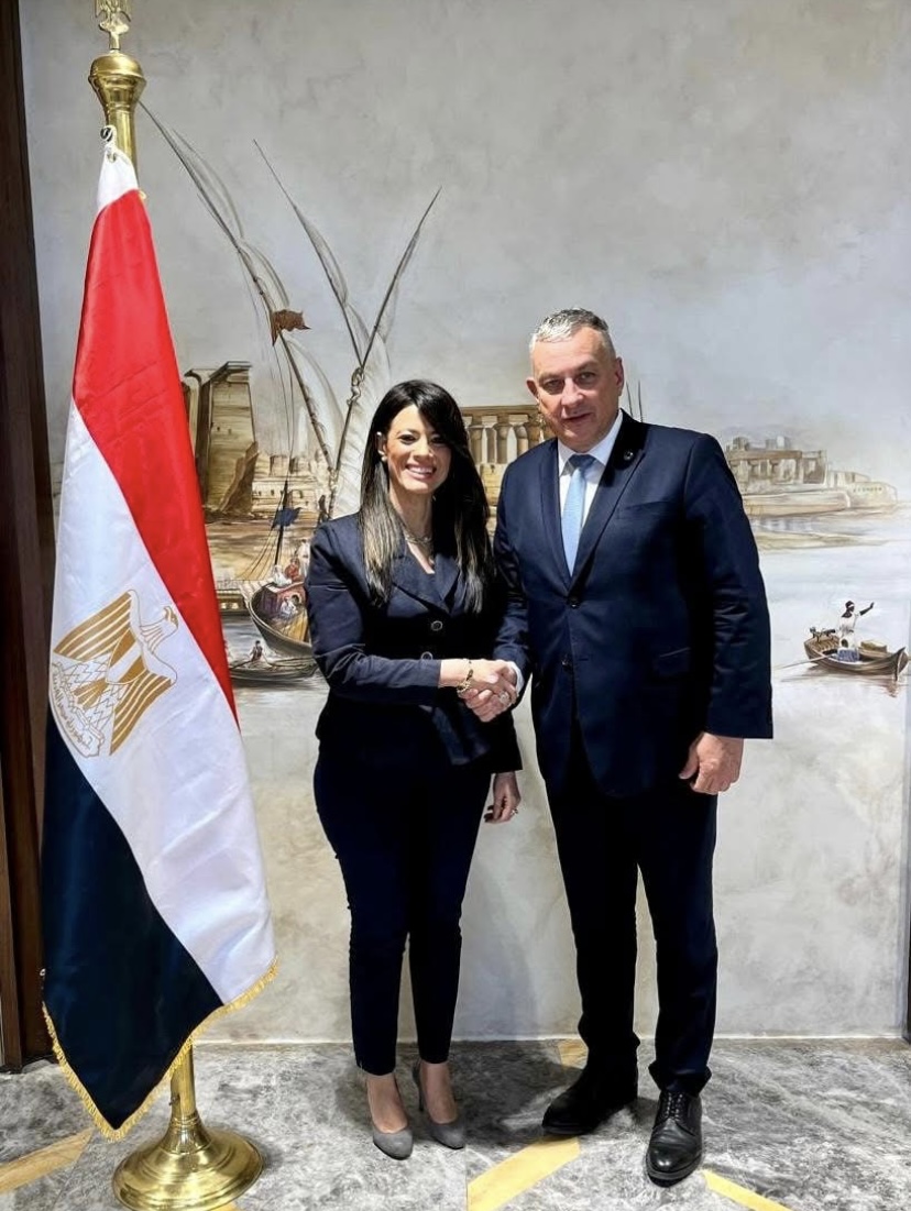 وزيرة التخطيط والتنمية الإقتصادية والتعاون الدولي تلتقي المفوض الأوروبي للشراكات الدولية لبحث سبل تعزيز العلاقات الإقتصادية مع «فريق أوروبا»…