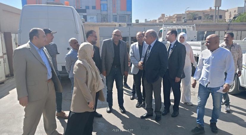 وزير الكهرباء والطاقة المتجددة يتفقد شركة شمال القاهرة لتوزيع الكهرباء “فرع إيرادات وشبكات القاهرة الجديدة”…