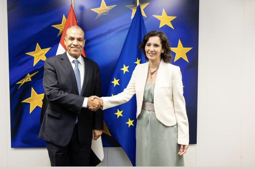 وزير الخارجية والهجرة يلتقى مع المفوضة الأوروبية لإدارة الأزمات…