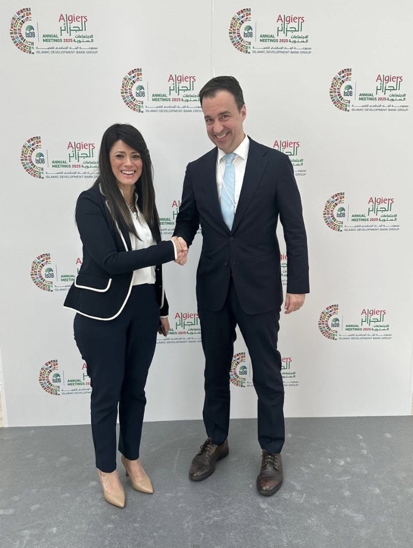 وزيرة التخطيط والتنمية الإقتصادية والتعاون الدولي تناقش مع الرئيس التنفيذي للمبادرة الأممية Generation Unlimited تطورات تنفيذ النسخة المصرية «شباب بلد»…