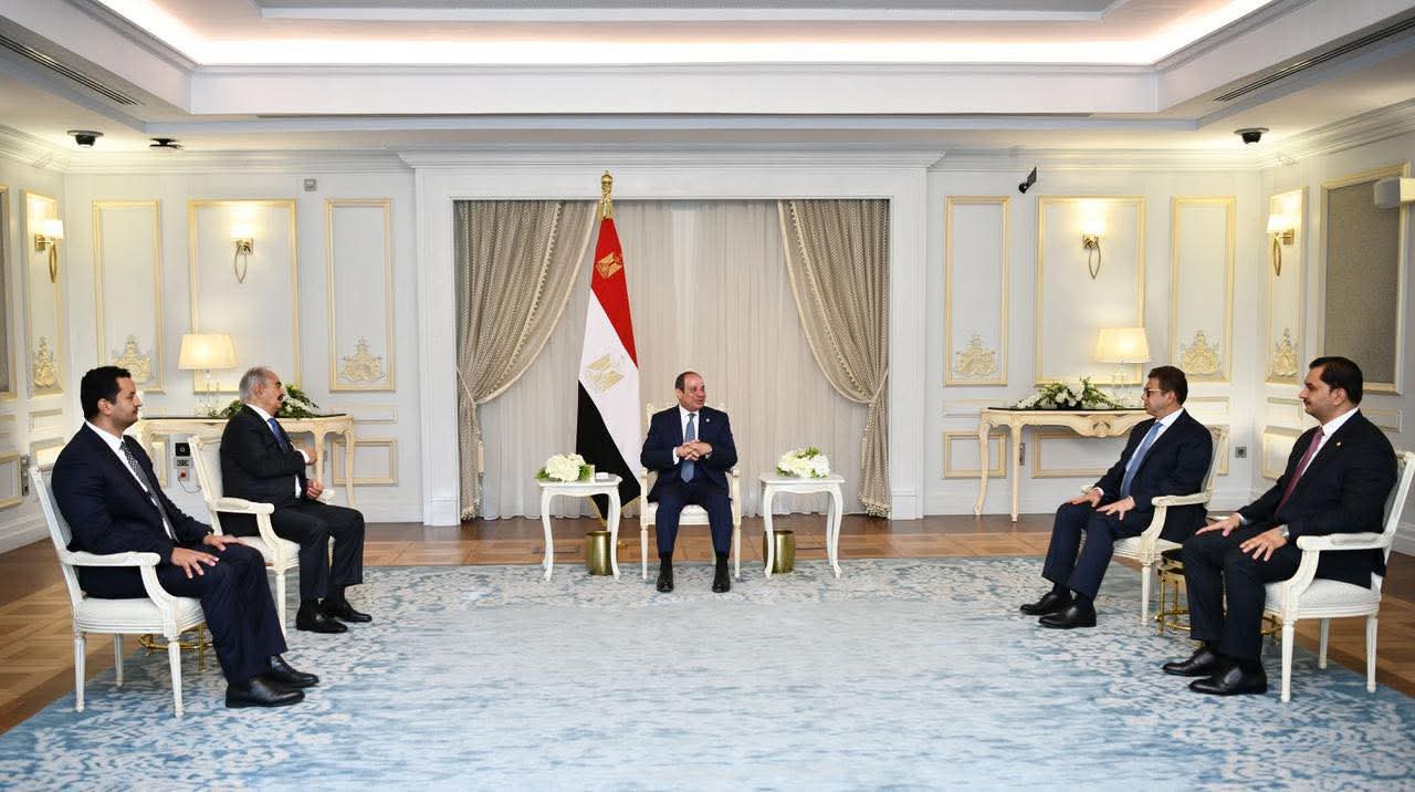 استقبل الرئيس السيسي، اليوم بمدينة العلمين، المشير خليفة حفتر، القائد العام للجيش الوطني الليبي