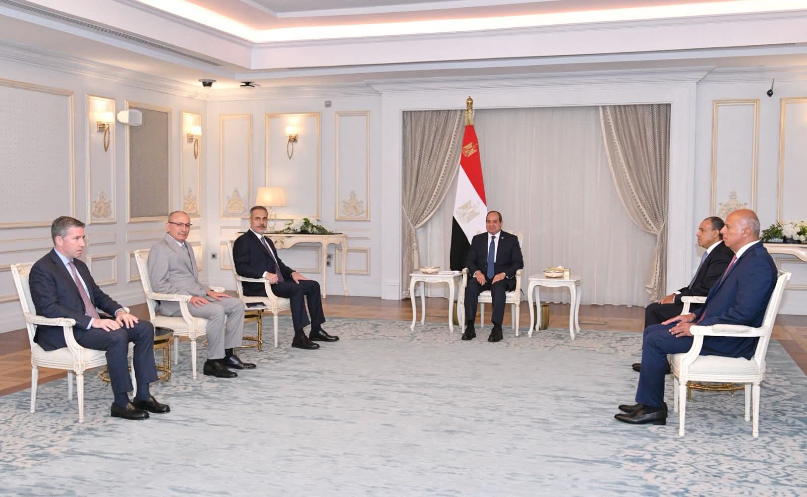 استقبل الرئيس عبد الفتاح السيسي، اليوم، السيد هاكان فيدان، وزير خارجية جمهورية تركيا