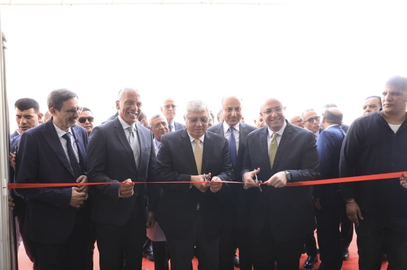 وزير التعليم العالي يفتتح المجمع الطبي لمؤسسة “تعليم” بمحافظة بني سويف…