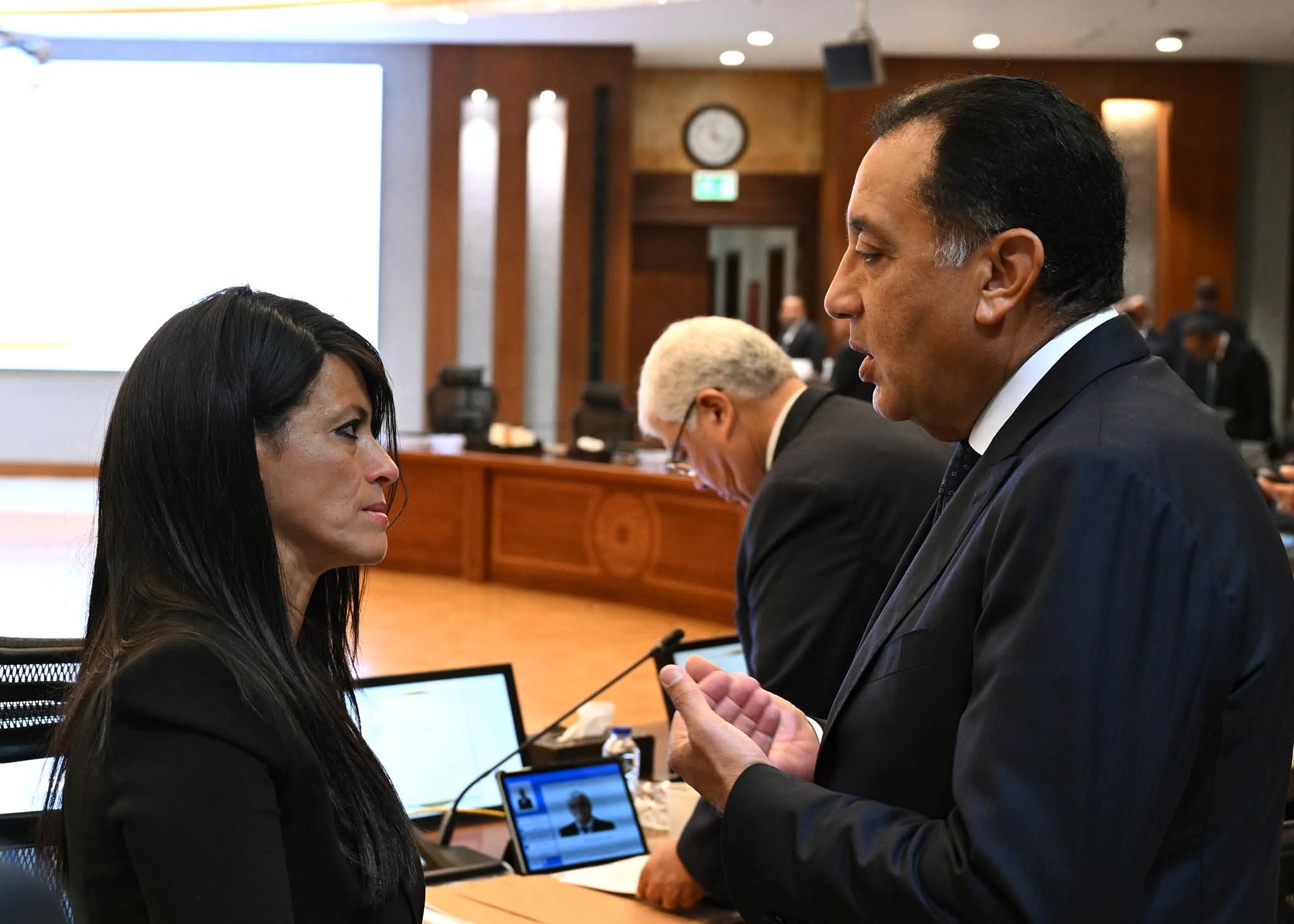 وزيرة التخطيط والتنمية الاقتصادية والتعاون الدولي تستعرض الاستعدادات النهائية لإطلاق “السردية الوطنية للتنمية الاقتصادية”