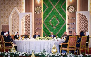 الرئيس السيسي يشارك في حفل إفطار الأكاديمية العسكرية المصرية ويؤكد: بناء الإنسان أساس بناء الدولة